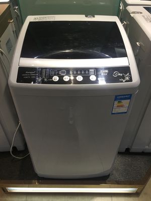 Porcellana Lavatrice dritta di Full Auto dei vestiti della lavanderia con la copertura di plastica 380W 50Hz fornitore